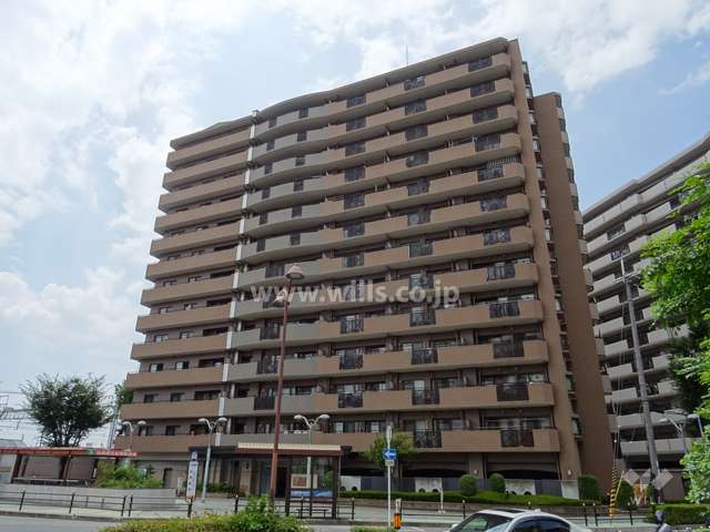 ファミール加島駅前の外観(北東側から)