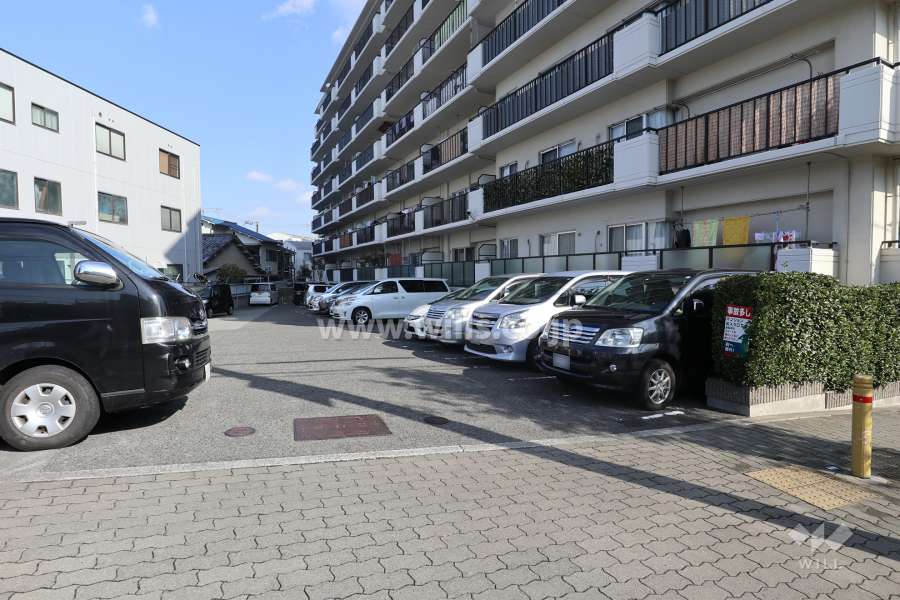 敷地内駐車場(屋外平面式)