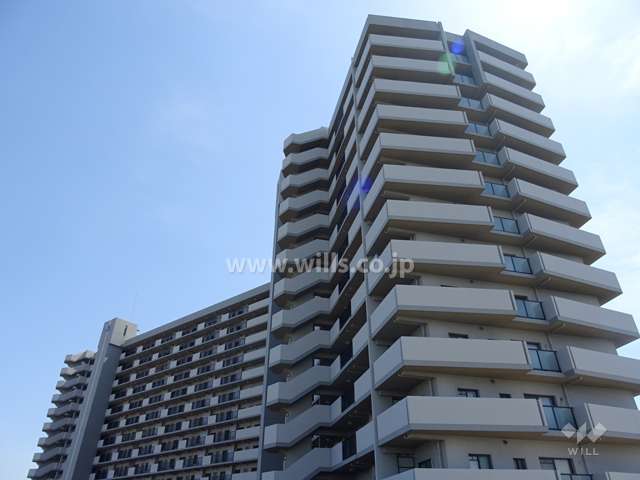 レックスシティウイング大阪の外観（北側から）