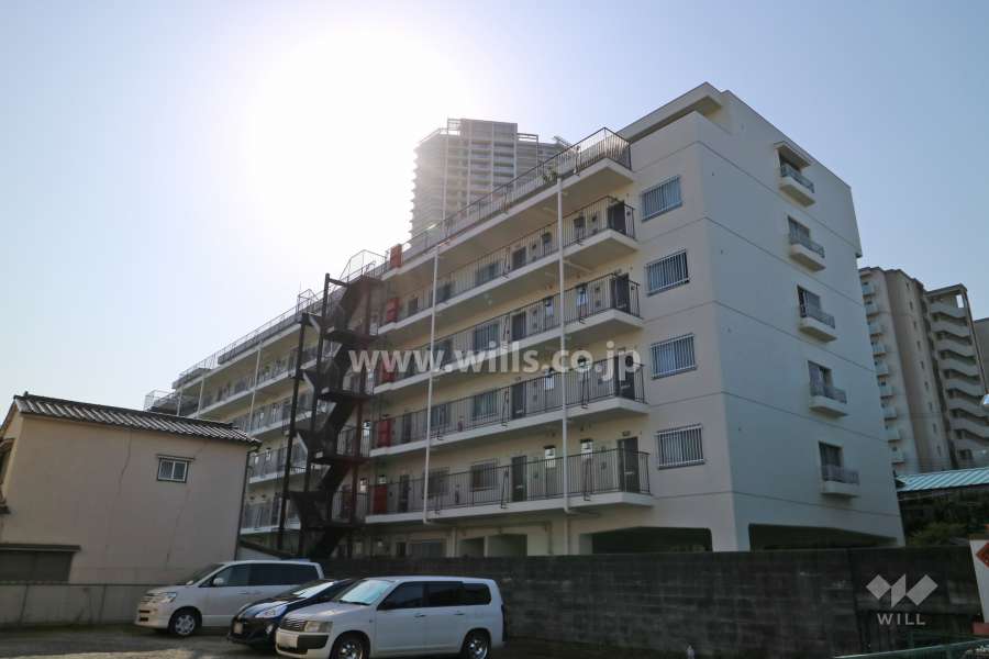 藤和千里丘コープの外観(北東側から)