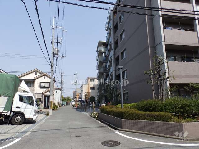 敷地西側前面道路