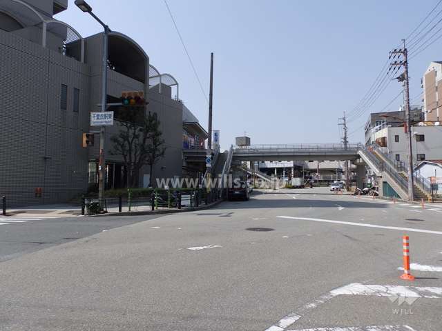 敷地の北側前面道路