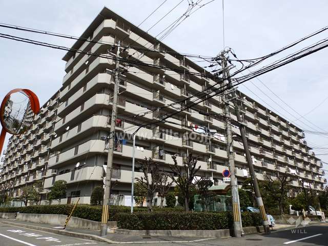 千里丘グランドハイツの外観(南西側から)