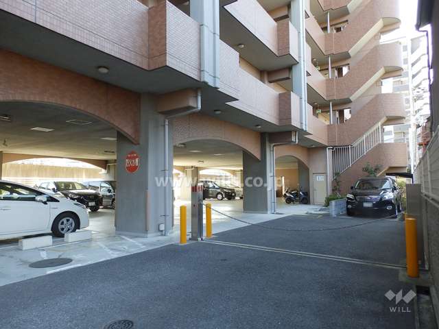 敷地内駐車場（屋内平面式・屋外平面式）