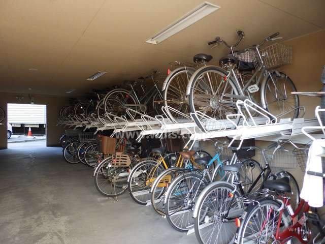 駐輪場（屋内）