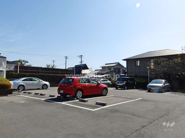 敷地内駐車場（屋外平面式）