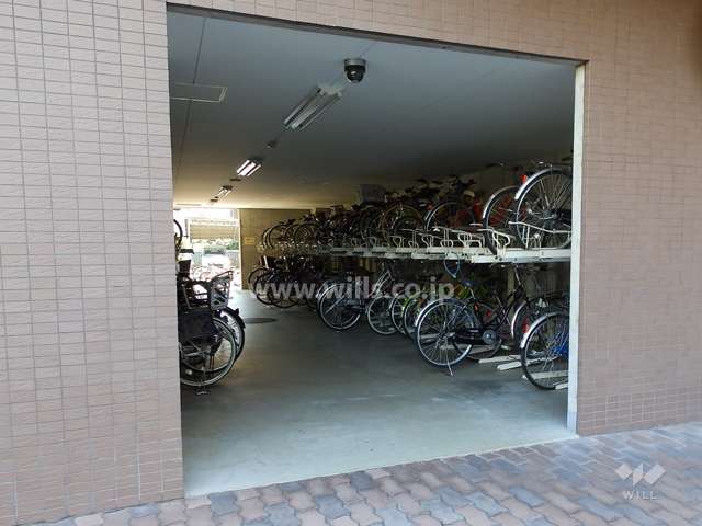 駐輪場（屋内）