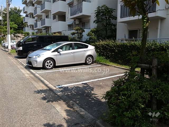 敷地内駐車場（屋外平面式）