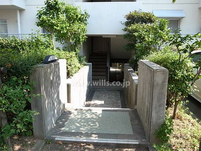 ３０号棟のエントランス