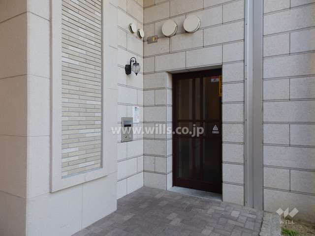 サブエントランス※オートロックが付いています。