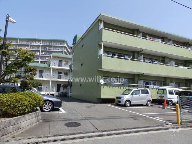 敷地内駐車場入口