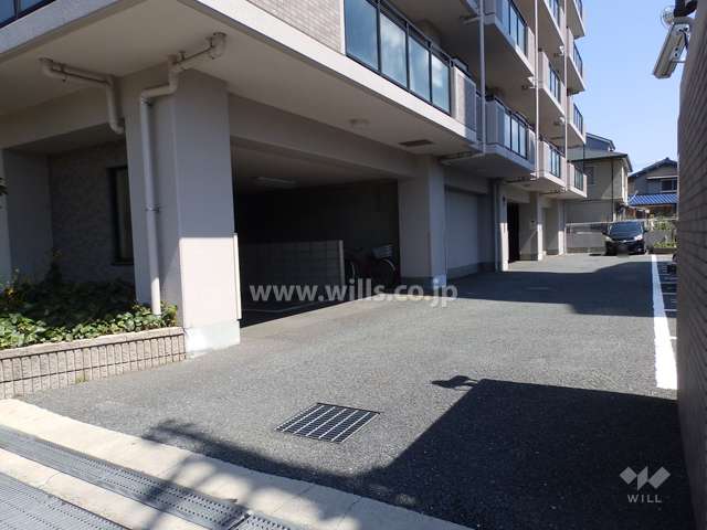 駐車場の出入口