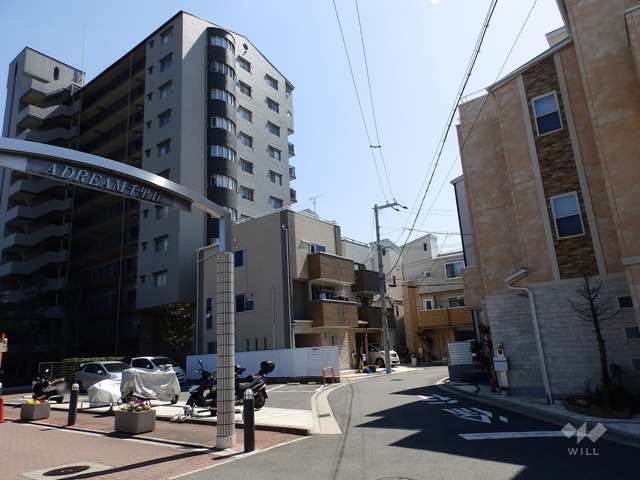 敷地西側前面道路(北側から)