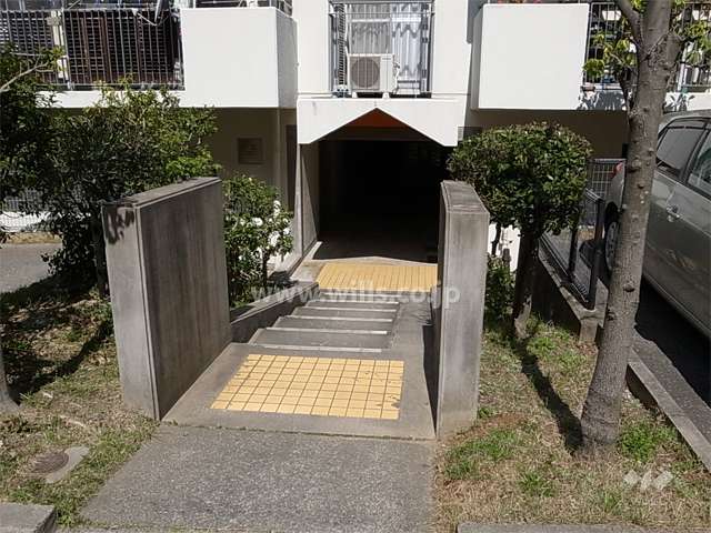 38号棟のエントランス