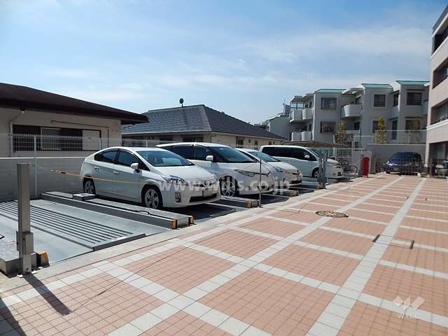 敷地内駐車場（屋外機械式）