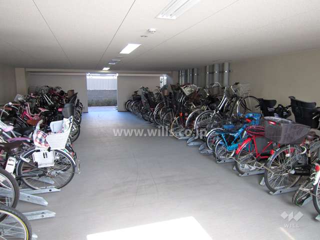 駐輪場（屋内）