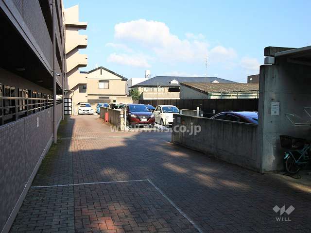 敷地内駐車場（屋外機械式）