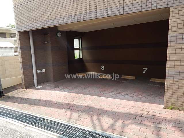 敷地内駐車場（屋内平面式）