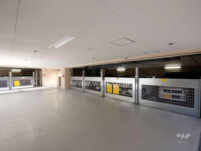 敷地内駐車場（屋内機械式）