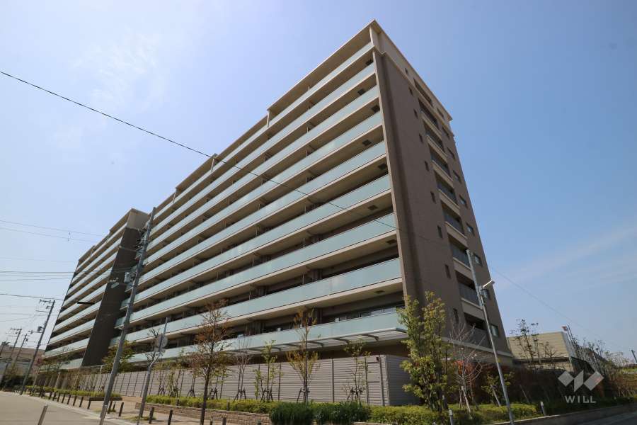 サンメゾン宝塚エルドの外観（東側から）