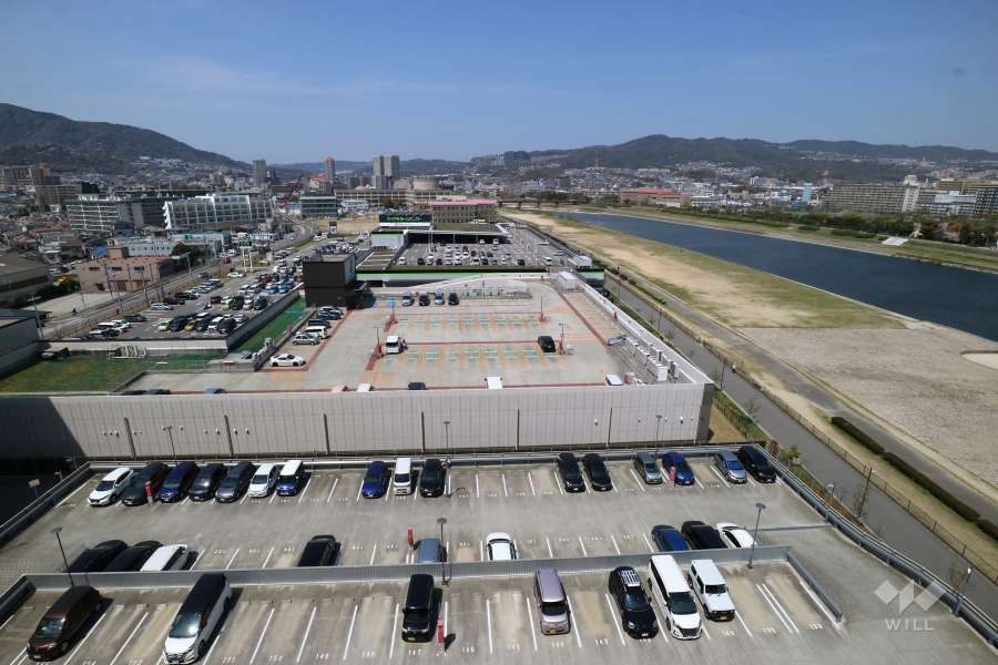 敷地内駐車場（自走式立体）