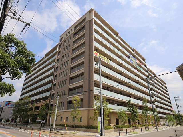 サンメゾン宝塚エルドの外観（南側から）