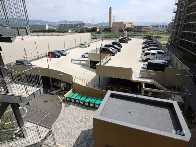 駐車場棟（平面自走式）