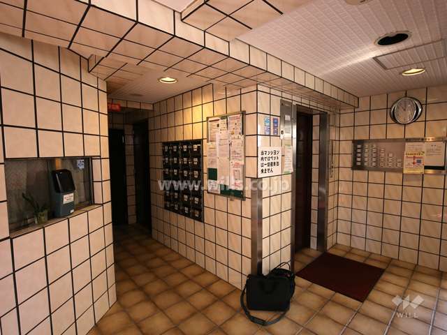 エントランスホール