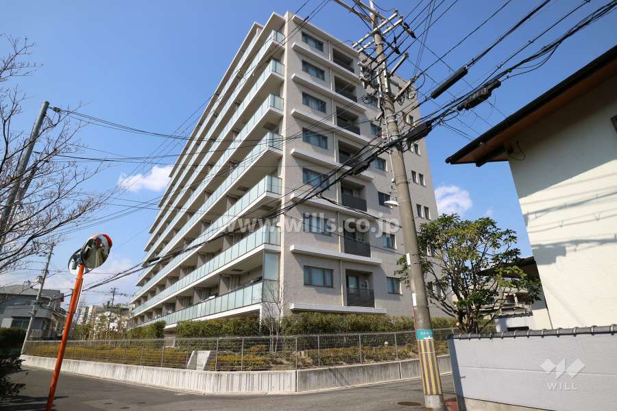 レジデンシャル豊中曽根の外観（南西側から）