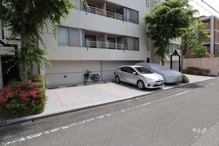 敷地内駐車場（屋外平面式）