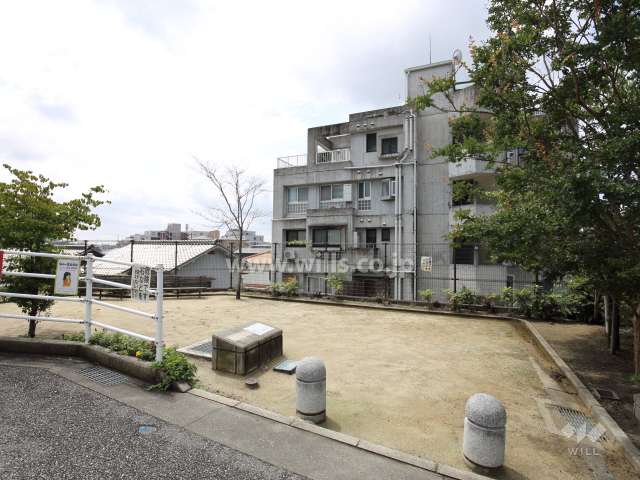 敷地北側にある『旭町1丁目第二公園』