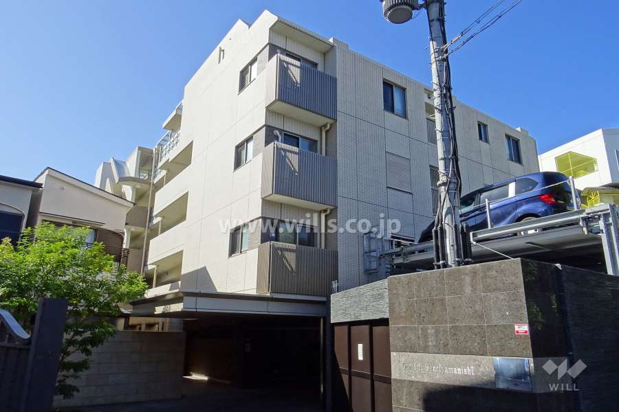 グランアッシュ千里山西の外観（北東側から）