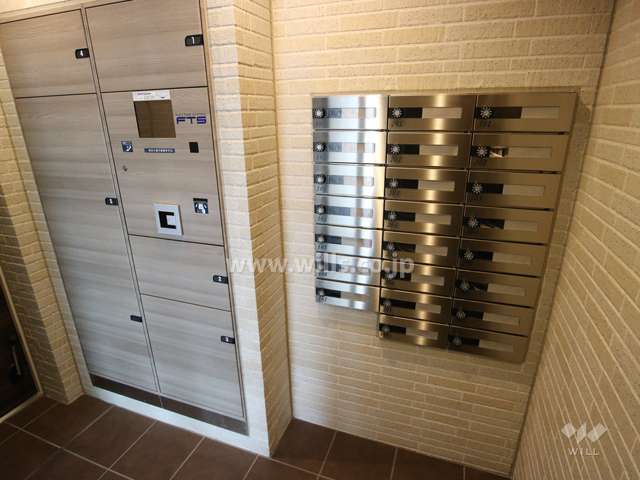 宅配ボックスと共用ポスト