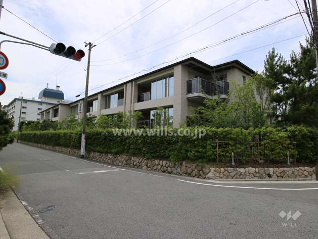 プラウド芦屋平田町の外観（北東側から）