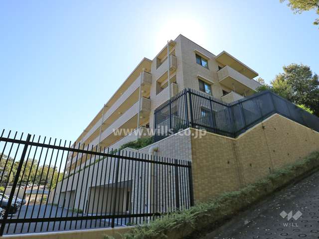 プレシアスコート東山元町テラスAの外観（北西側から）