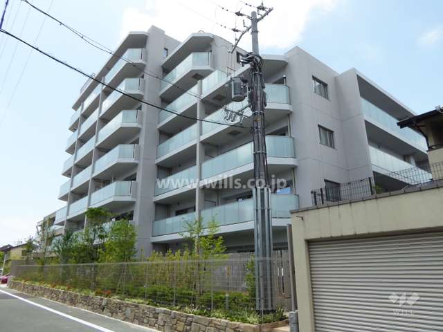 ブランズ豊中南桜塚の外観（南東側から）