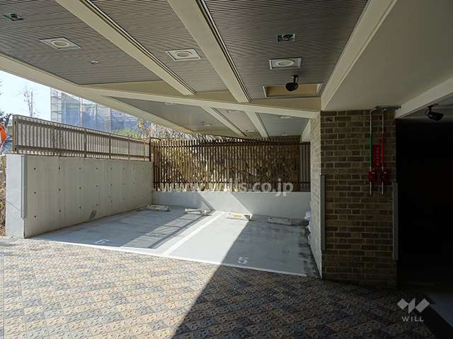 敷地内駐車場（屋内平面式）