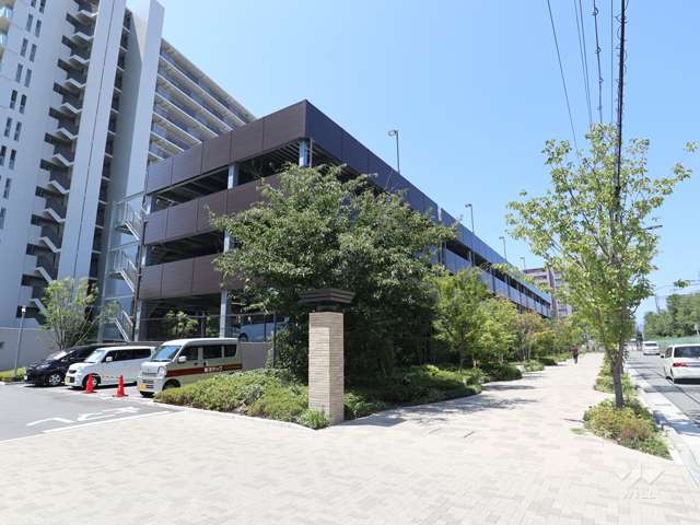 立体駐車場の外観（北西側から）