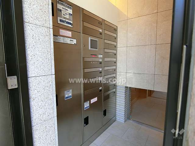 宅配ボックスと共用ポスト