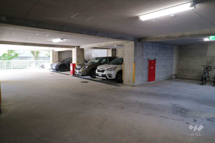 敷地内駐車場（屋内平面式）