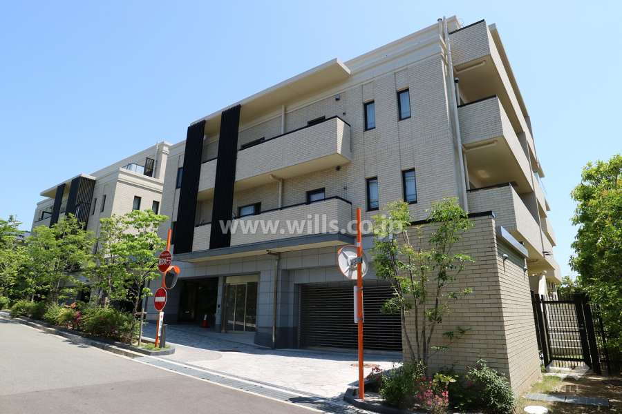 ブランズ芦屋翠ヶ丘の外観（北西側から）