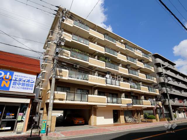 チサンマンション豊中曽根の外観（南西側から）