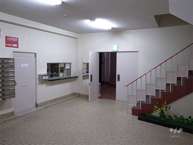 エントランスホール
