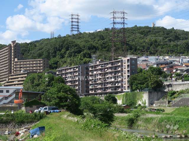 アルテ高槻の外観遠景