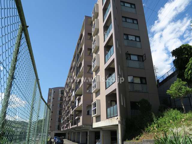 アルテ高槻の外観（南側から）