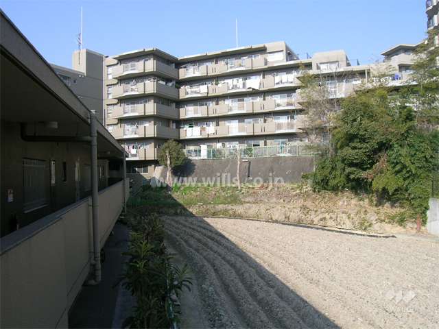 ハイロイヤル緑地公園2の外観（南側から）