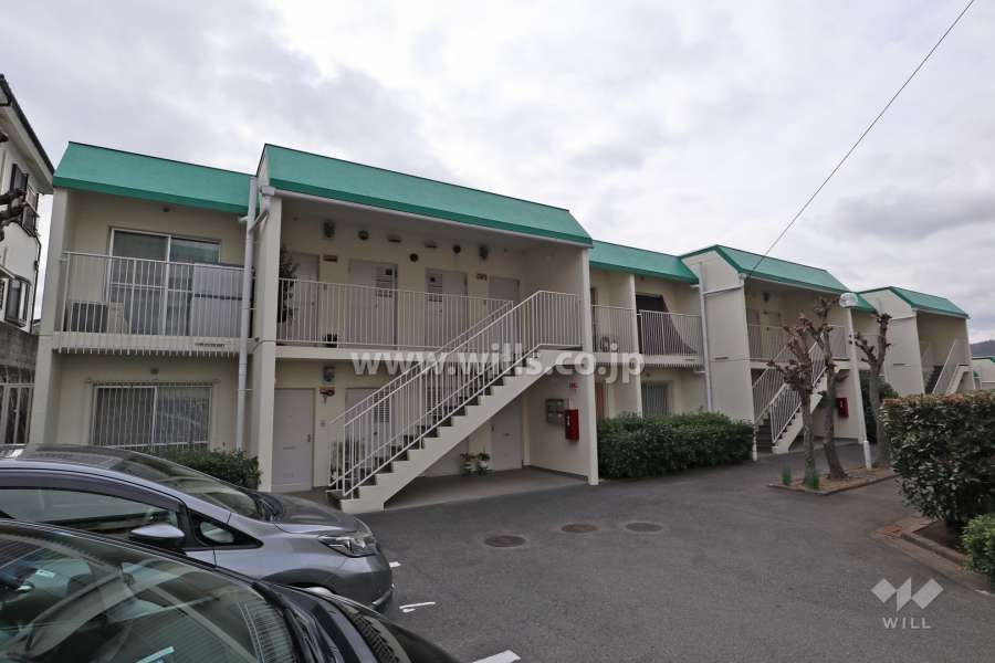 イトーピア高槻松が丘C棟の外観（北東側から）