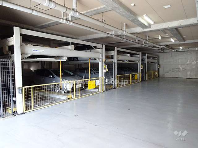 敷地内駐車場（屋内機械式）
