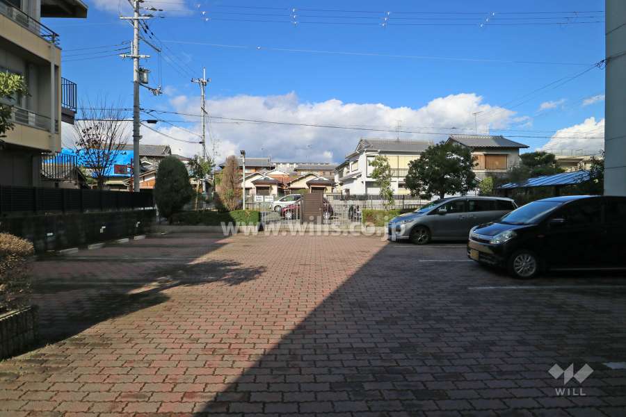 敷地内駐車場（屋外平面式）