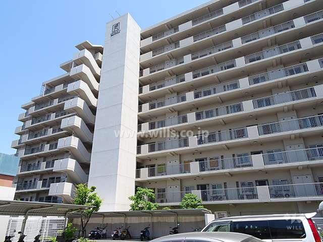 エステムコート高槻グラジオスの外観（南西側から）